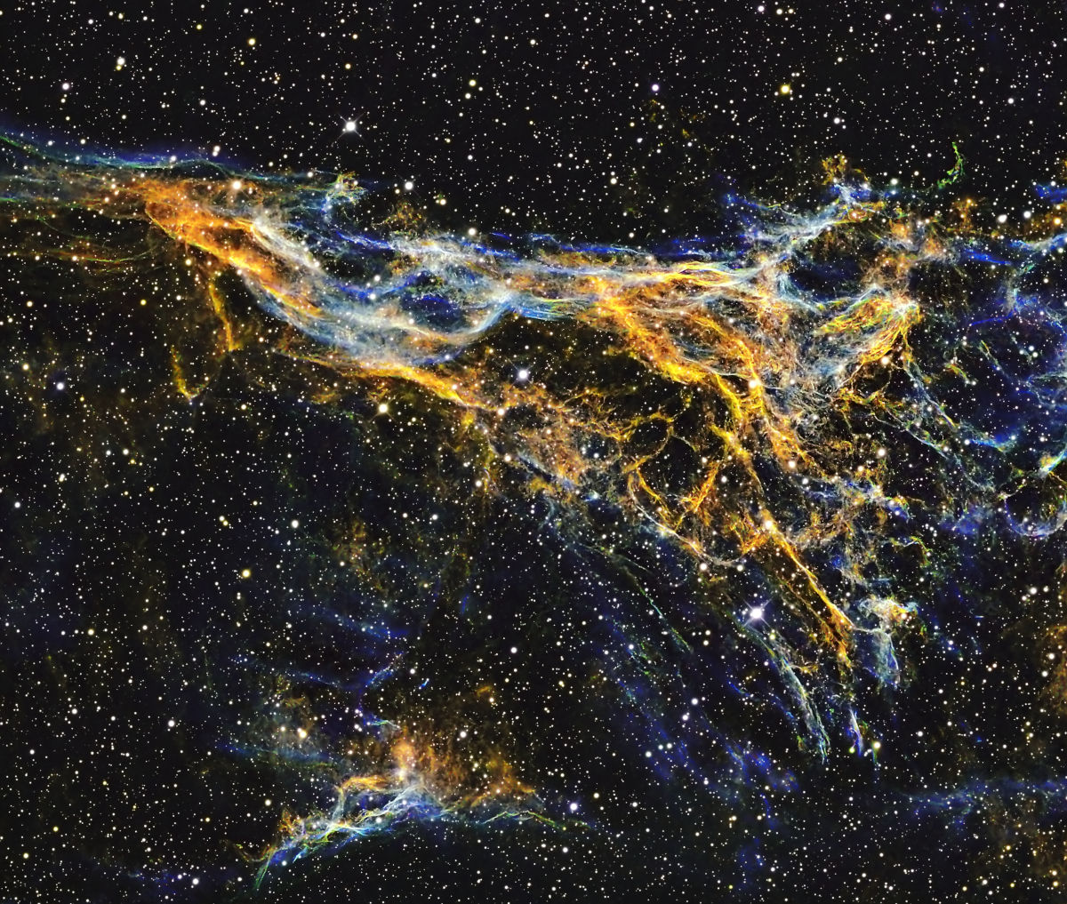 Pickering's Triangle in the Cygnus Loop - click for larger view